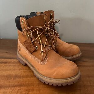 Timberland Leather Boots Lace Up Women Size 7.5